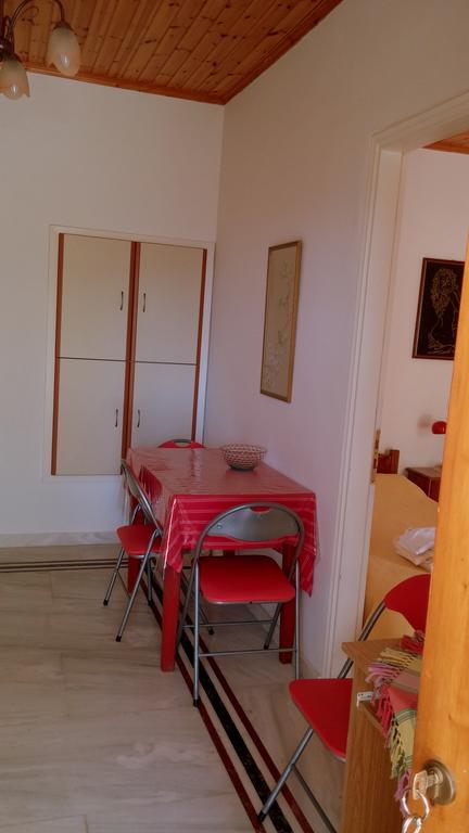 Dafni Apartments Kastrí Екстериор снимка