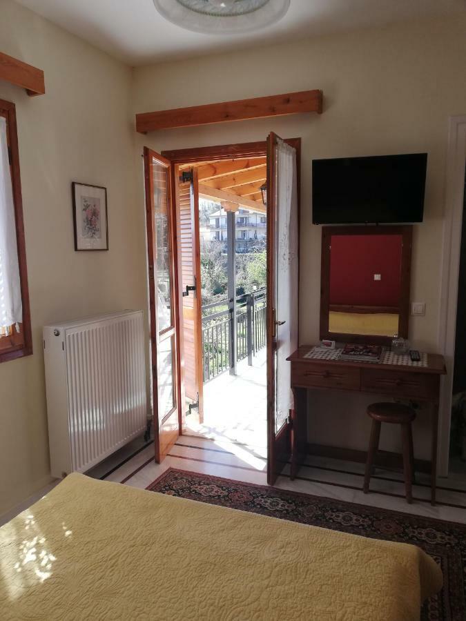 Dafni Apartments Kastrí Екстериор снимка